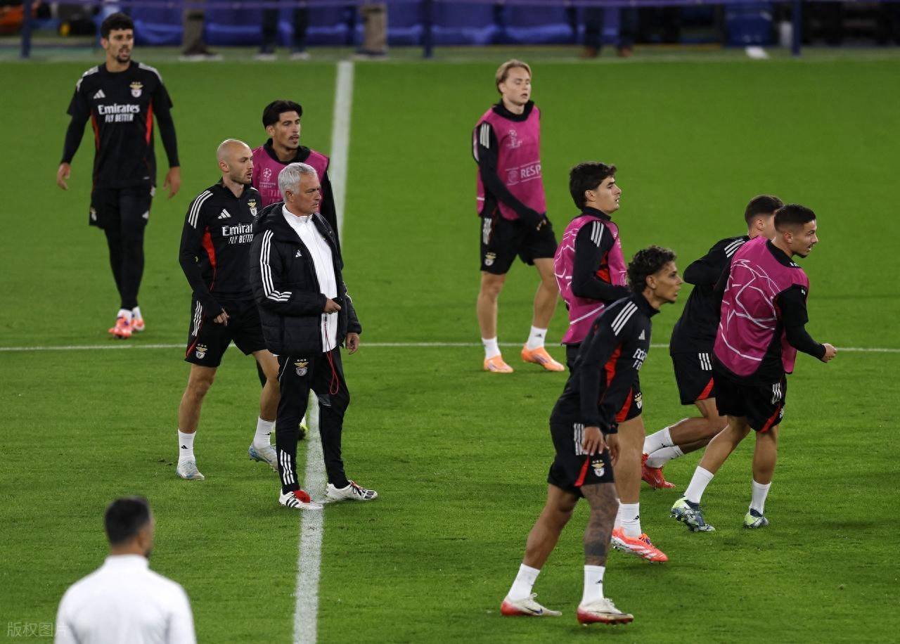 集结日体能课后，本菲卡单刀错失备战NBA总决赛，底气十足，阵容厚度经受考验的简单介绍