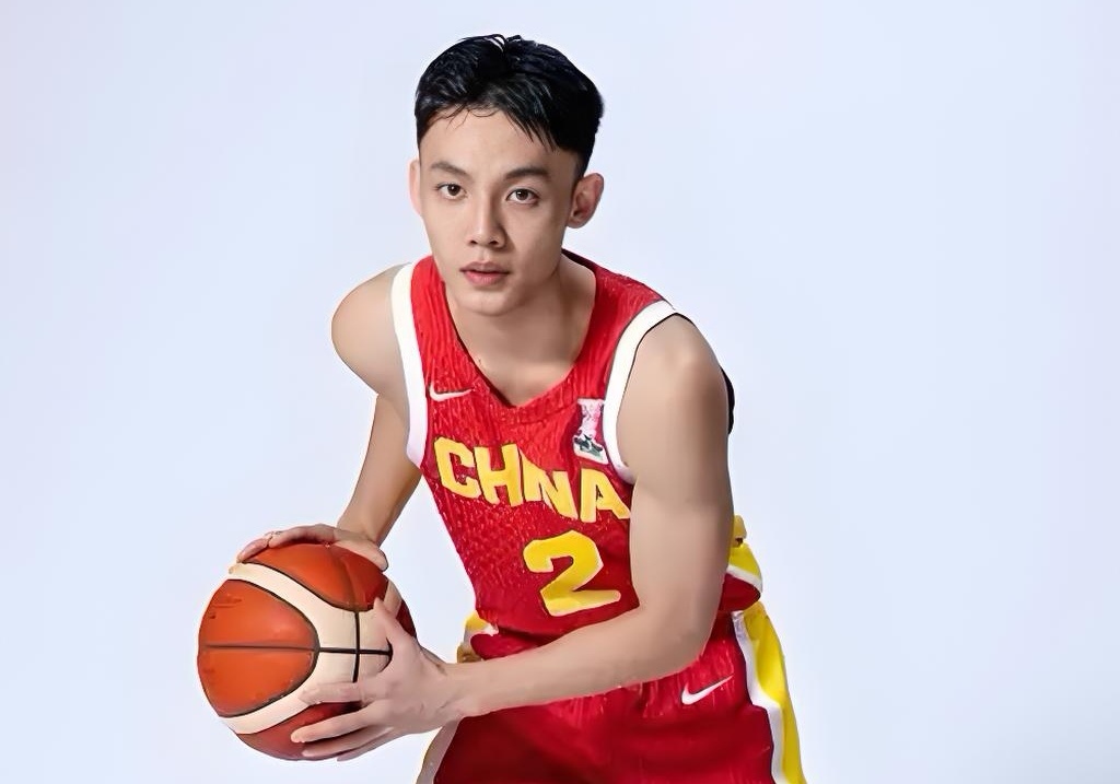 广东男篮vs美国肯塔基传奇队比赛回放