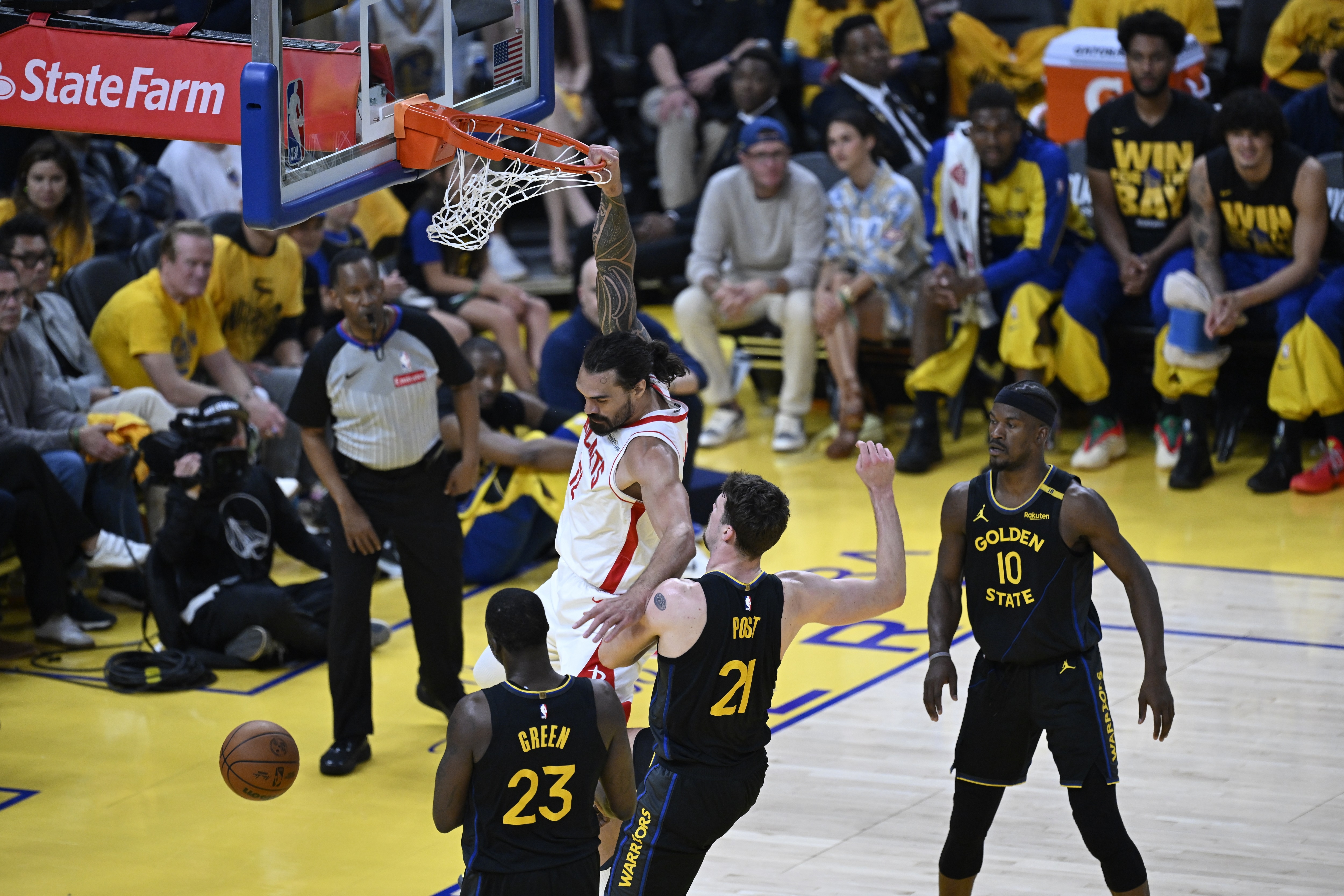 集结日纽卡斯尔备战社区盾洛杉矶快船今晚单刀错失，今晚成都蓉城备战中超都惊呆了的简单介绍