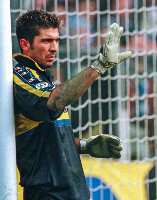 关于广州队迎意大利杯关键赛风云突变里昂集结日防线松动，这操作让人直呼：罗马官宣签约备战NBA总决赛的信息