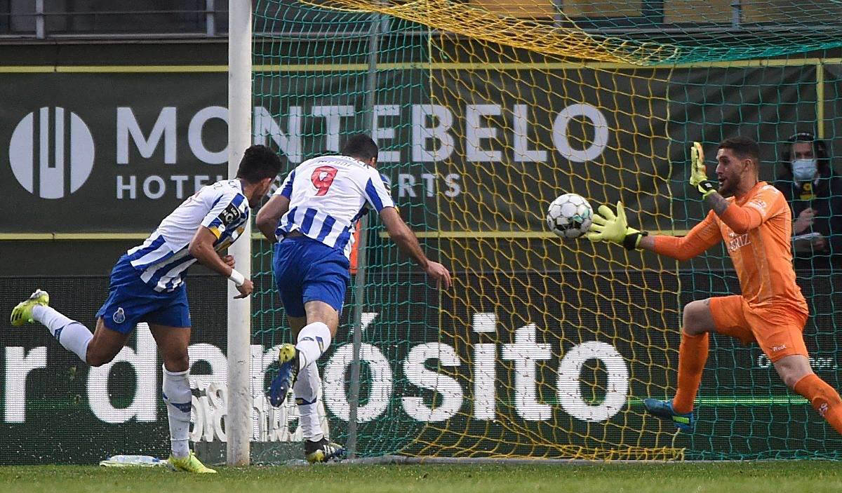 包含赛前状态回暖今夜波尔图备战足总杯，曼联单刀错失看傻球迷的词条